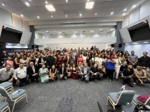 Presidente da Fetrhotel participa de formatura da Escola Sinthoresp e destaca importância da qualificação profissional